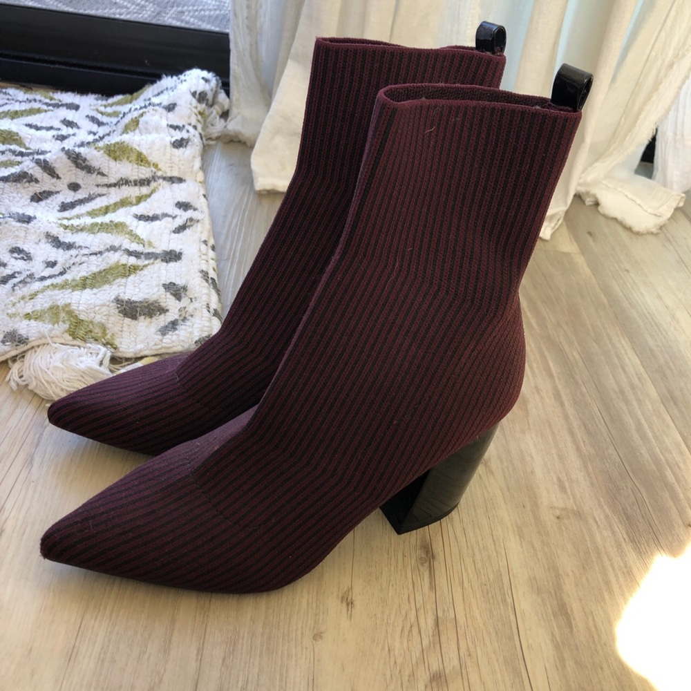 Purple pin striped boots with heel